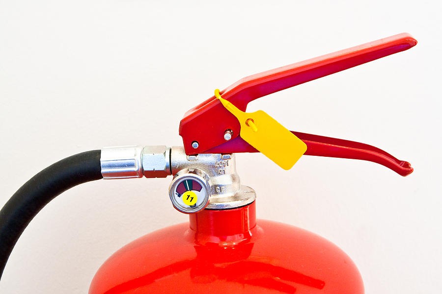 Bình chữa cháy có đồng hồ đo áp được sử dụng rộng rãi