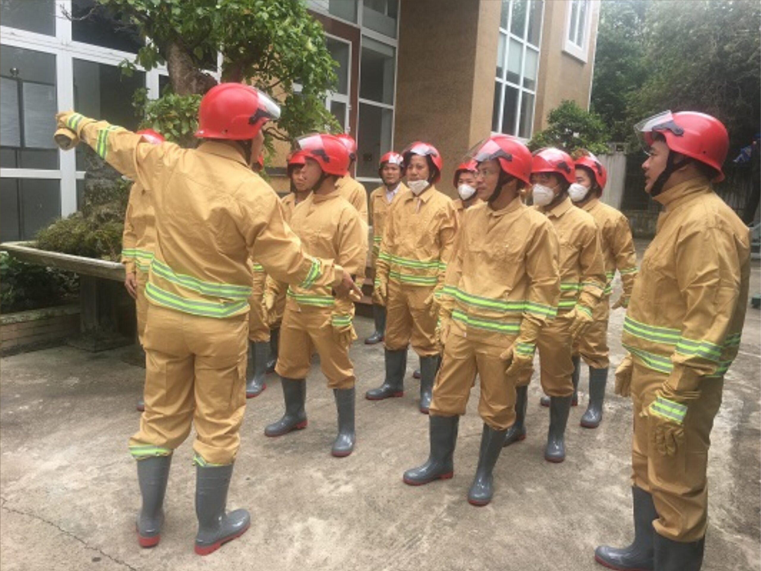 Trang phục chữa cháy bảo vệ đội ngũ cứu hỏa an toàn